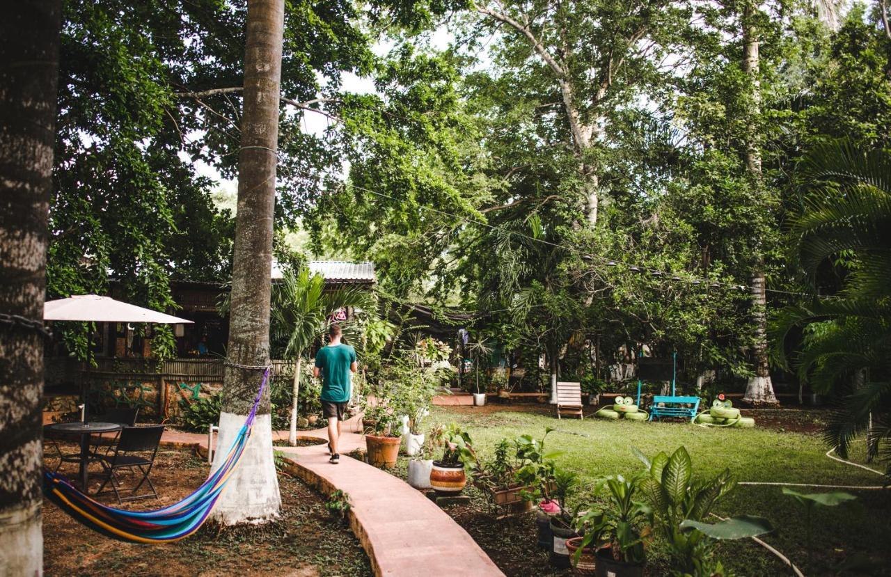 Yaxche Centro Hostal Y Camping Bacalar Exterior photo